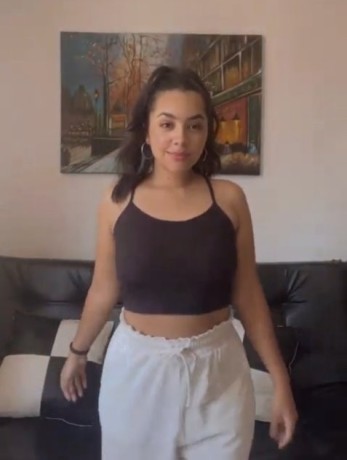 katie-im-available-for-all-kind-of-service-with-happy-ending-including-body-big-1